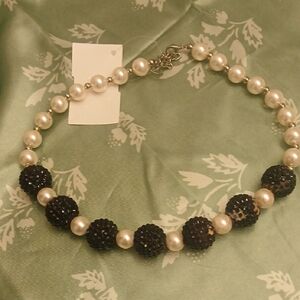 Chic Black and White Beaded Necklace